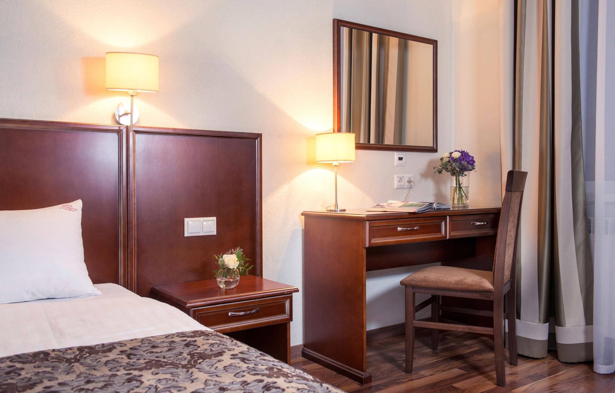 Hotel Greguar 4*