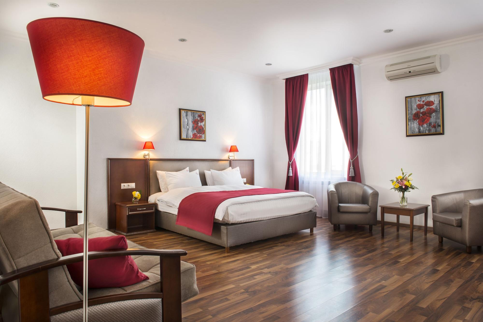 Greguar Hotel 4*
