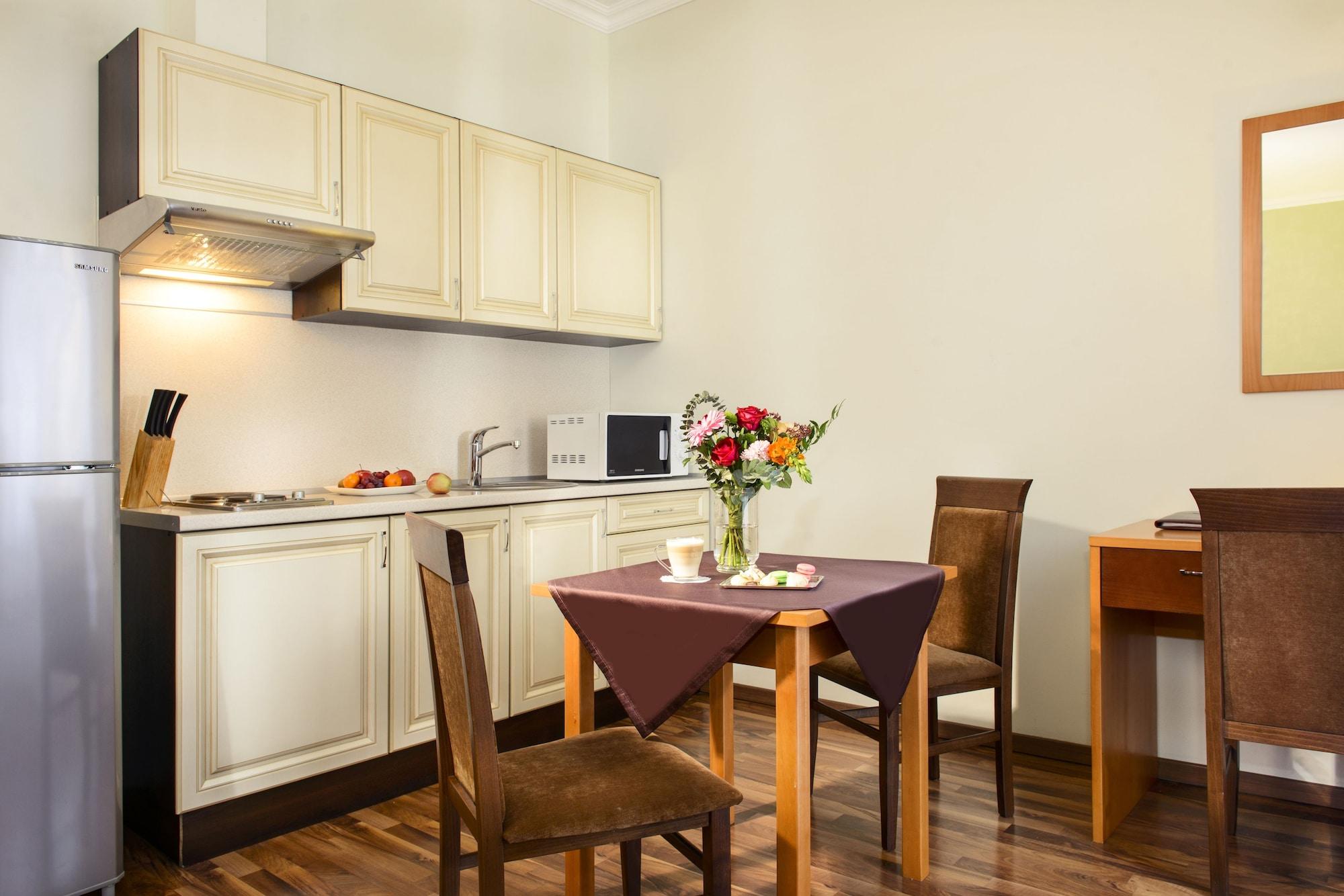 Greguar Hotel 4*